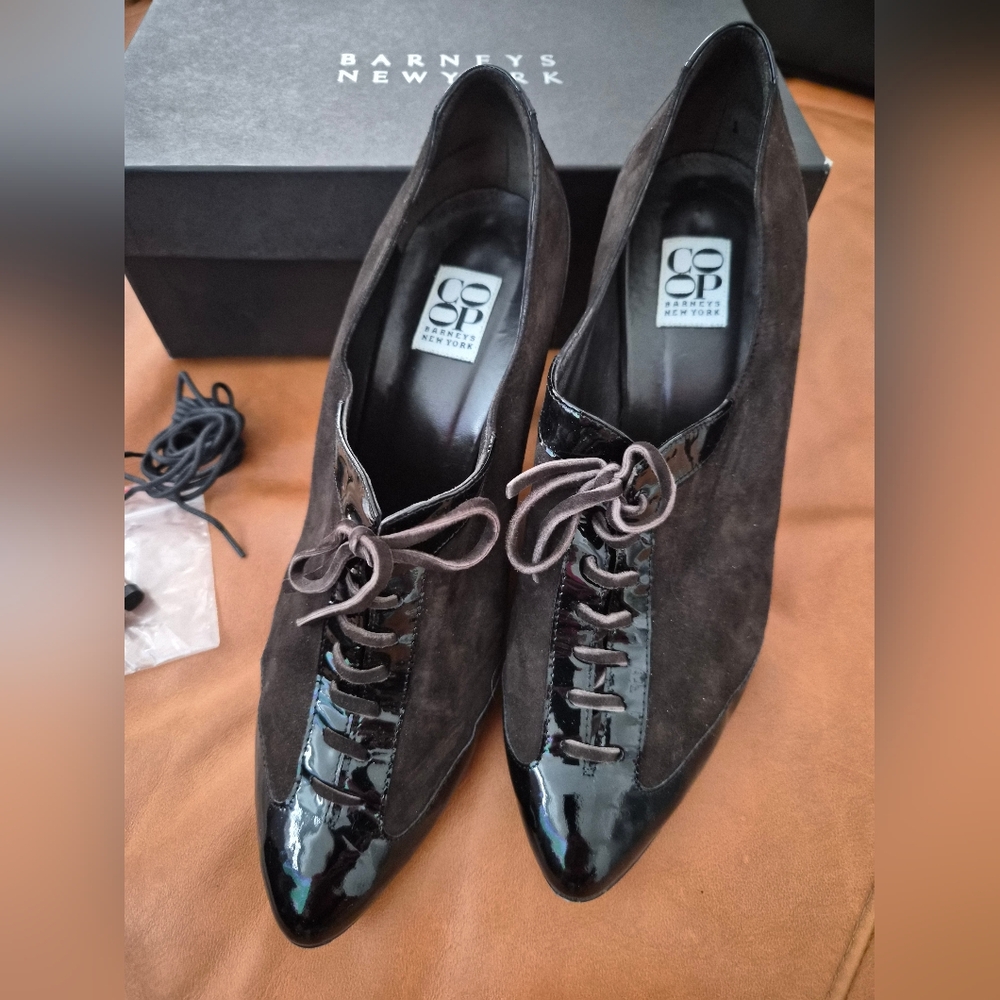 Barneys New York Black and Brown Patent Leather and Suede Pumps